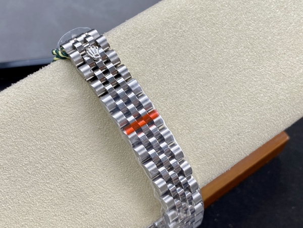 激安ロレックス着用イメージ